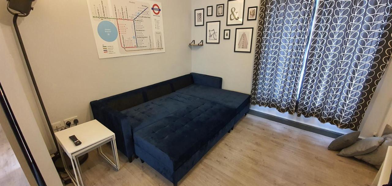 Cheddar Village Apartment 外观 照片